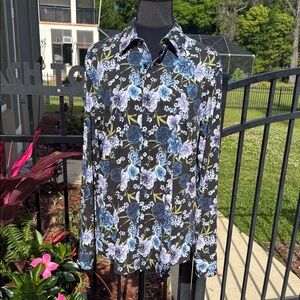 NWT! Retail $49.99 Guess Black Floral Button-Down Shirt with Blue & White Blooms
